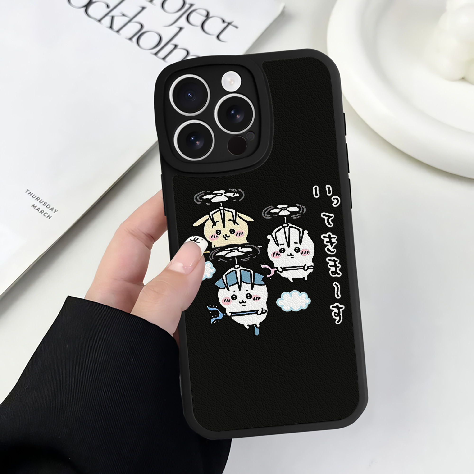 （画像用） ちいかわ ちいかわ Chii-kawa chiikawa 【iPhone 16シリーズ対応】シリコンスマホケース（レザー調） 材質：シリコン